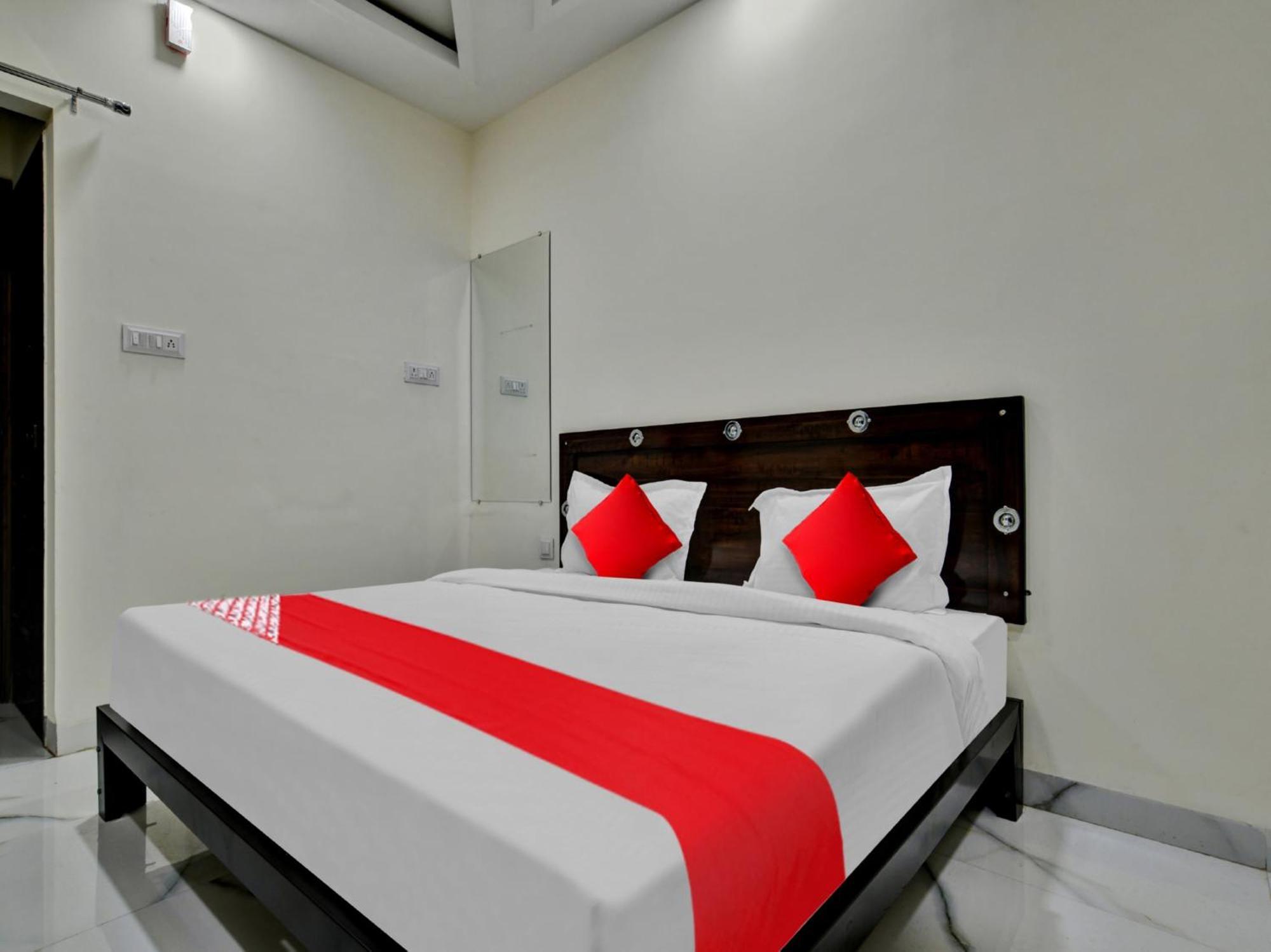 Oyo Hotel Dr Greens Indore Exterior foto