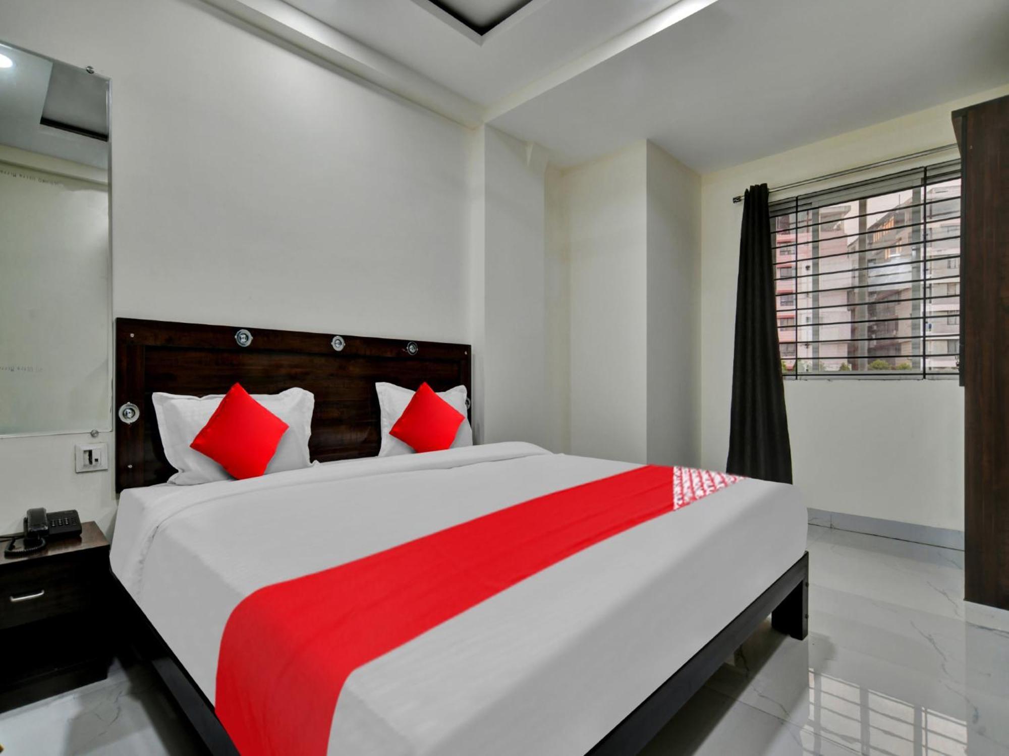 Oyo Hotel Dr Greens Indore Exterior foto